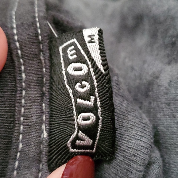Volcom Tshirt Medium - Picture 7 of 10